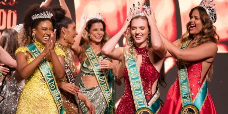 Concurso Belezas do Brasil 2024 consagra Ana Henrich como vencedora em noite histórica Concurso Belezas do Brasil 2024 consagra Ana Henrich como vencedora em noite histórica