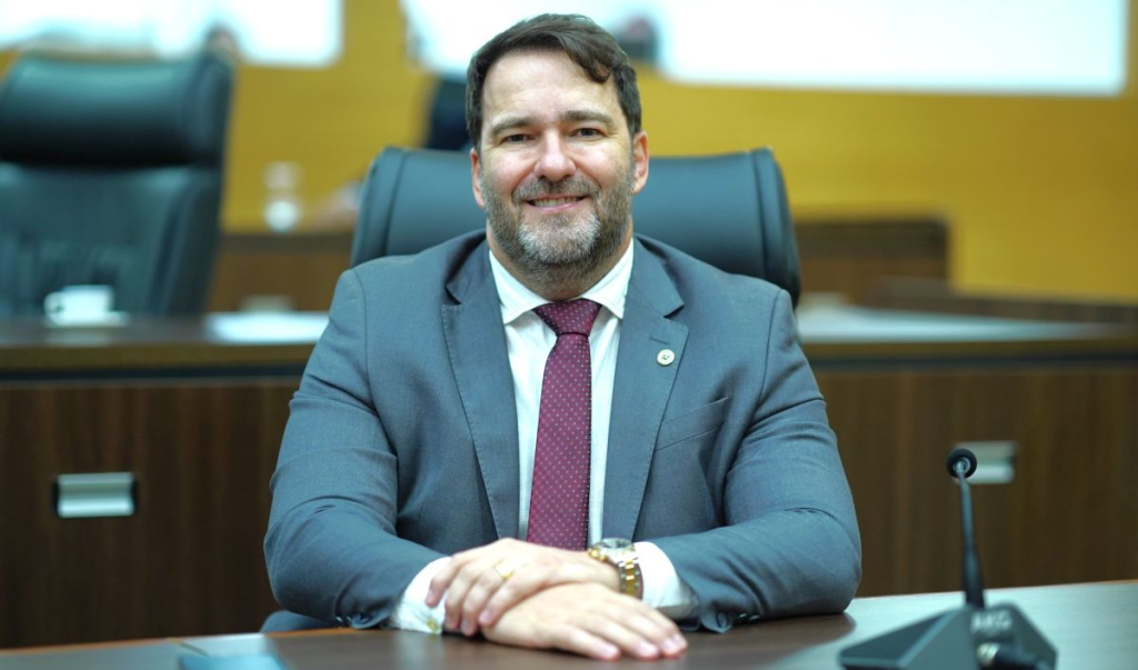 Deputado Alex Redano parabeniza Ariquemes pelo destaque no Selo Unicef Deputado Alex Redano parabeniza Ariquemes pelo destaque no Selo Unicef