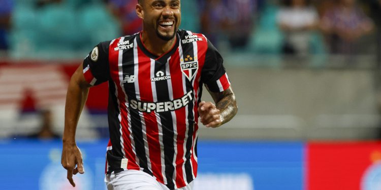 São Paulo F.C. – São Paulo define a negociação de Wellington Rato com o Vitória