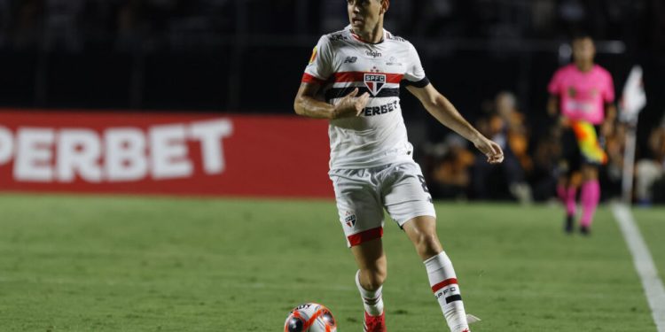 São Paulo F.C. – Oscar comemora vitória no seu retorno ao MorumBIS