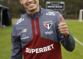 São Paulo F.C. – Recuperado, Bobadilla reforça a delegação nos EUA