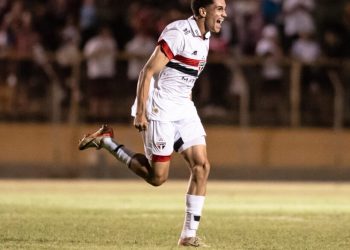 São Paulo F.C. – São Paulo vence XV de Jaú e avança como líder na Copinha