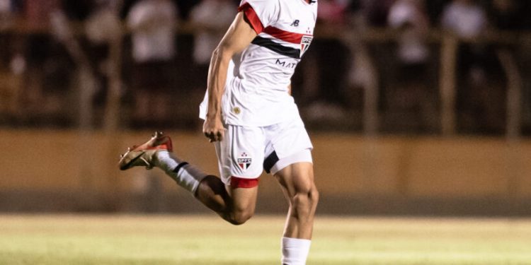 São Paulo F.C. – São Paulo vence XV de Jaú e avança como líder na Copinha