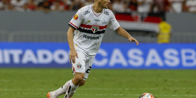São Paulo F.C. – Pablo Maia sofre lesão ligamentar no tornozelo direito e passará por cirurgia São Paulo F.C. – Pablo Maia sofre lesão ligamentar no tornozelo direito e passará por cirurgia