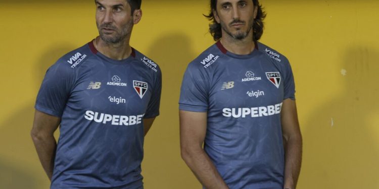 São Paulo F.C. – Zubeldía destaca vitória e projeta semana cheia após vitória sobre o São Bernardo