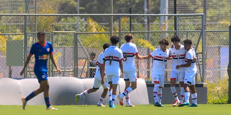 São Paulo F.C. – São Paulo goleia o RB Leipzig por 5 a 0 no 1º dia da Bull’s Cup Sub-16