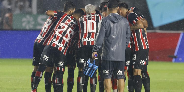 São Paulo F.C. – Fora de casa, São Paulo sofre revés para o Santos São Paulo F.C. – Fora de casa, São Paulo sofre revés para o Santos