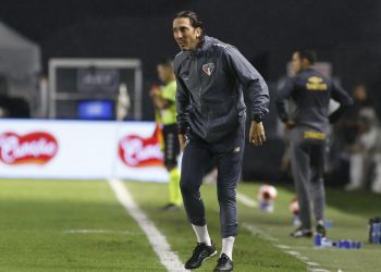 São Paulo F.C. – Zubeldía analisa duelo com o Santos