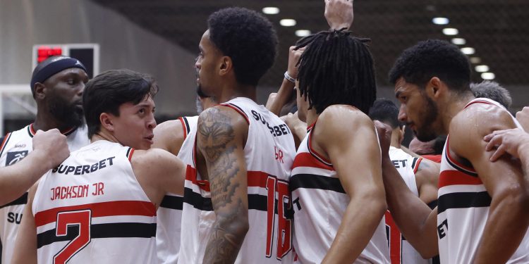 São Paulo F.C. – Basquete Tricolor foi superado no Majestoso São Paulo F.C. – Basquete Tricolor foi superado no Majestoso