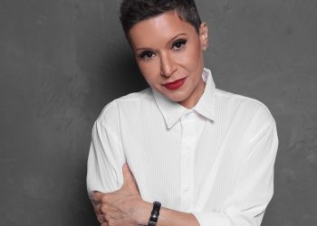 Cantora Patricia Marx se apresenta em  SP
