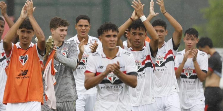 São Paulo F.C. – Sub-15 e Sub-17 têm grupos definidos no Paulista São Paulo F.C. – Sub-15 e Sub-17 têm grupos definidos no Paulista
