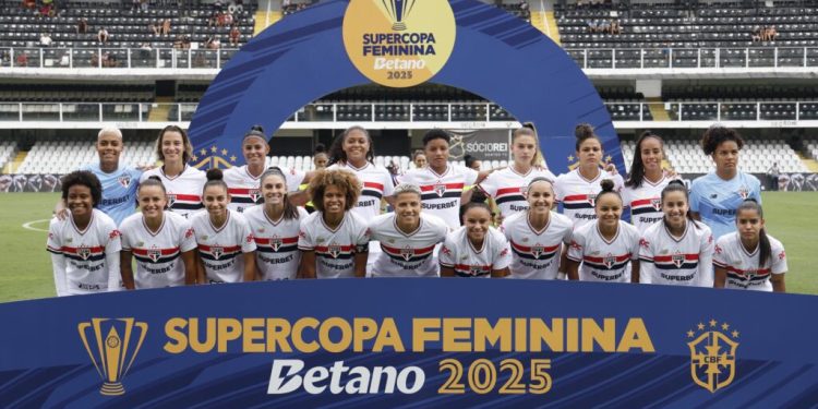 São Paulo F.C. – São Paulo disputa a final da Supercopa Feminina contra o Corinthians, no MorumBIS