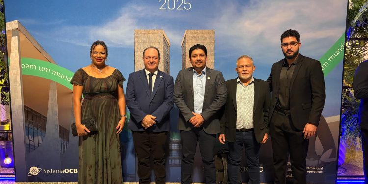 Deputado Pedro Fernandes participa do lançamento da Agenda Institucional do Cooperativismo 2025 em Brasília Deputado Pedro Fernandes participa do lançamento da Agenda Institucional do Cooperativismo 2025 em Brasília