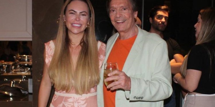 Sarau de Rosely Cury Sanches recebe a primeira-dama de São Paulo, Regina Nunes Sarau de Rosely Cury Sanches recebe a primeira-dama de São Paulo, Regina Nunes