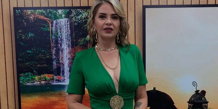 Programa Café com Vanessa comemora 3 anos de sucesso na Rede TV! Tocantins Programa Café com Vanessa comemora 3 anos de sucesso na Rede TV! Tocantins