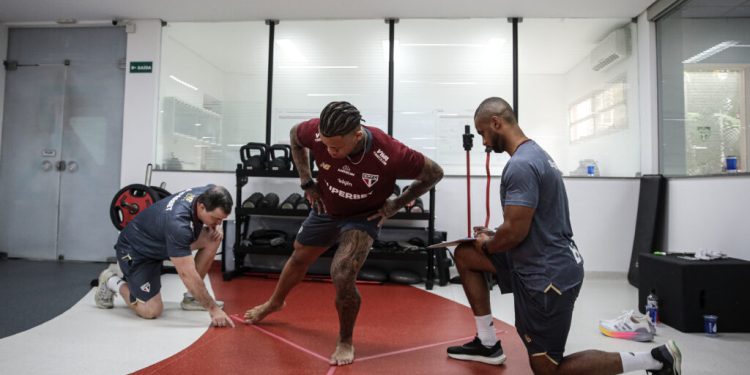 São Paulo F.C. – Igor Julio finaliza recuperação no REFFIS Plus e está liberado para retornar ao Brighton, da Inglaterra
