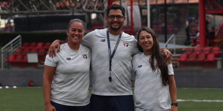 São Paulo F.C. – São Paulo promove comissão para a Base Feminina Sub-17 São Paulo F.C. – São Paulo promove comissão para a Base Feminina Sub-17