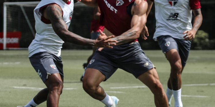 São Paulo F.C. – Zubeldía promove ajustes táticos no treino desta sexta-feira