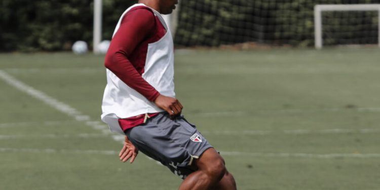 São Paulo F.C. – Elenco entra na reta final de preparação para estrear no Brasileirão São Paulo F.C. – Elenco entra na reta final de preparação para estrear no Brasileirão