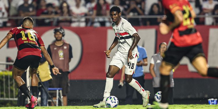 São Paulo F.C. – São Paulo empata com o Sport pela estreia no Brasileirão São Paulo F.C. – São Paulo empata com o Sport pela estreia no Brasileirão