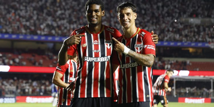 São Paulo F.C. – No MorumBIS, São Paulo empata com o Cruzeiro pelo Brasileirão