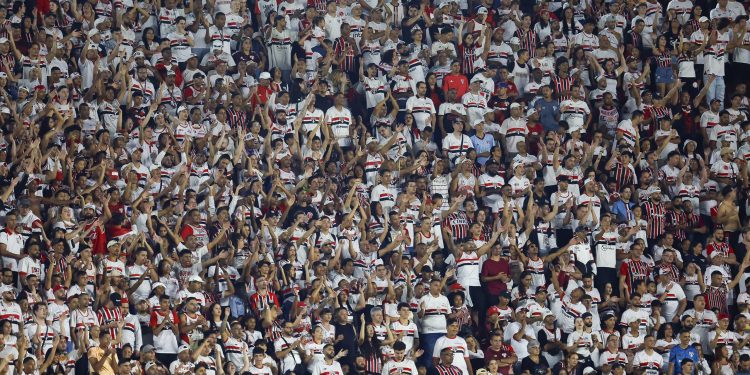 São Paulo F.C. – No primeiro clássico no Brasileirão, Tricolor recebe o Santos São Paulo F.C. – No primeiro clássico no Brasileirão, Tricolor recebe o Santos