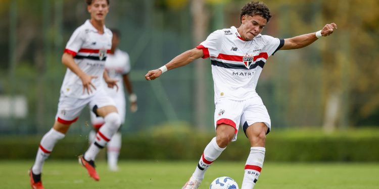 São Paulo F.C. – Sub-17 enfrenta o Bahia por vaga na final da Copa do Brasil São Paulo F.C. – Sub-17 enfrenta o Bahia por vaga na final da Copa do Brasil