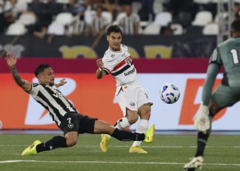 São Paulo F.C. – No Rio de Janeiro, São Paulo empata com Botafogo pelo Brasileiro