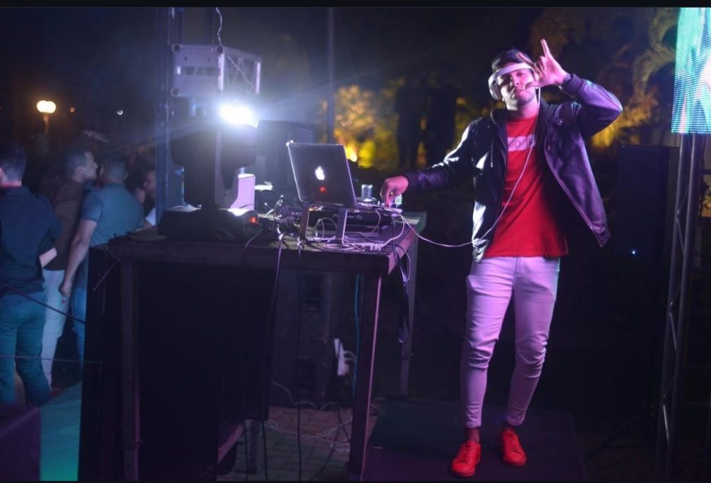 DJ Mateus Valerio transforma sonhos em batidas e conquista corações por onde passa DJ Mateus Valerio transforma sonhos em batidas e conquista corações por onde passa