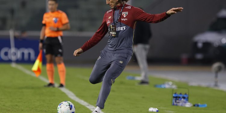 São Paulo F.C. – Zubeldía valoriza vitória do Tricolor na estreia da CONMEBOL Libertadores São Paulo F.C. – Zubeldía valoriza vitória do Tricolor na estreia da CONMEBOL Libertadores