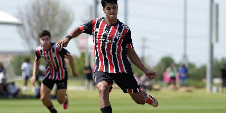 São Paulo F.C. – Sub-19 goleia por 6 a 0 e vai para a semifinal da Dallas Cup São Paulo F.C. – Sub-19 goleia por 6 a 0 e vai para a semifinal da Dallas Cup