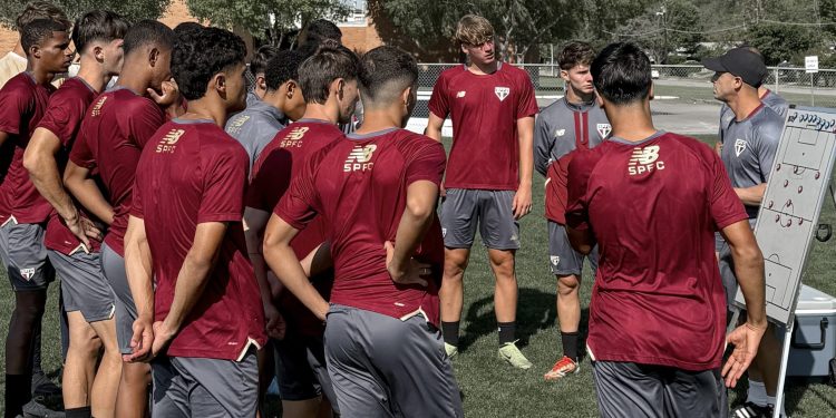 São Paulo F.C. – Base tricolor disputa Dallas Cup Sub-19 buscando 73º título internacional São Paulo F.C. – Base tricolor disputa Dallas Cup Sub-19 buscando 73º título internacional