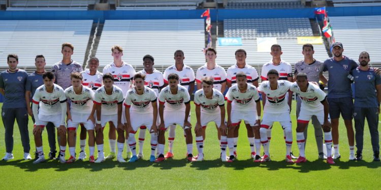 São Paulo F.C. – Sub-19 goleia Newcastle por 5 a 0 na estreia da Dallas Cup São Paulo F.C. – Sub-19 goleia Newcastle por 5 a 0 na estreia da Dallas Cup