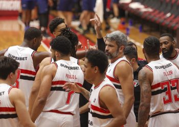São Paulo F.C. – A temporada 2024/2025 se encerrou para o Basquete Tricolor após a derrota para o Bauru na série melhor de cinco das quartas de final do NBB.