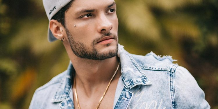 DJ Cerutti retorna com força total e promete agitar o cenário musical com novidades exclusivas DJ Cerutti retorna com força total e promete agitar o cenário musical com novidades exclusivas