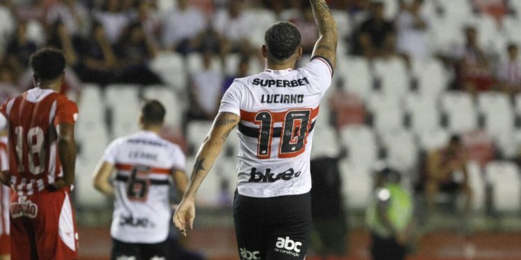 São Paulo F.C. – Tricolor supera o Náutico e garante vaga nas oitavas da Copa do Brasil São Paulo F.C. – Tricolor supera o Náutico e garante vaga nas oitavas da Copa do Brasil