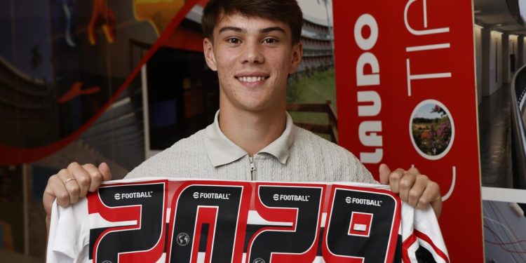 São Paulo F.C. – São Paulo renova com trio #MadeInCotia