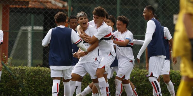 São Paulo F.C. – Em Cotia, Sub-15 e Sub-17 vencem pelo Campeonato Paulista São Paulo F.C. – Em Cotia, Sub-15 e Sub-17 vencem pelo Campeonato Paulista