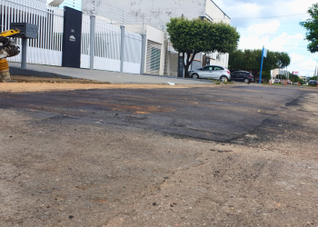 Águas de Ariquemes intensifica ações para recompor asfalto em trechos afetados pelo período chuvoso