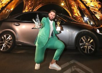 Paris aplaude talento brasileiro: Alef Farias é premiado com destaque em sua inovadora linha de cosméticos