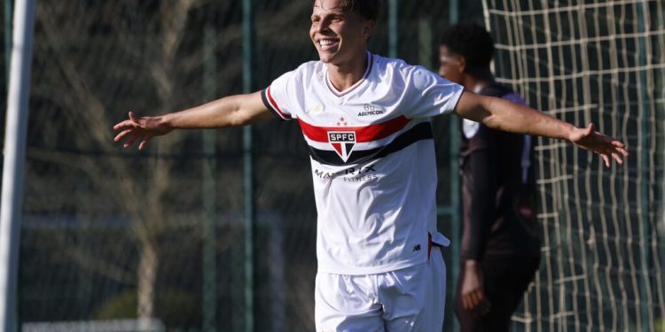 São Paulo F.C. – Sub-20 vence Mauá pela Paulista e mantém liderança São Paulo F.C. – Sub-20 vence Mauá pela Paulista e mantém liderança