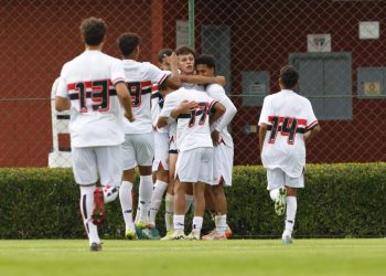 São Paulo F.C. – Sub-15 e Sub-17 goleiam no encerramento da 1ª fase do Paulista