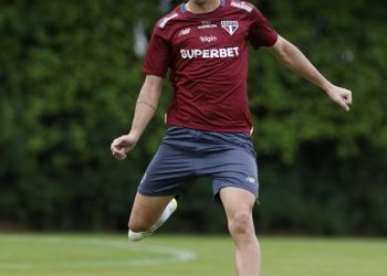São Paulo F.C. – Parte do elenco retoma atividades no CT da Barra Funda