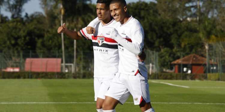 São Paulo F.C. – Sub-20 vence Bahia e chega à cinco jogos de invencibilidade no Brasileiro São Paulo F.C. – Sub-20 vence Bahia e chega à cinco jogos de invencibilidade no Brasileiro