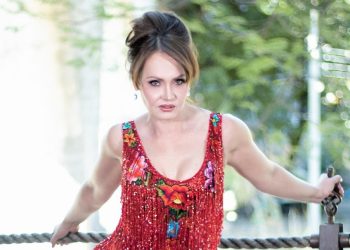 Gaby Spanic lança nova versão de “Prisionera”