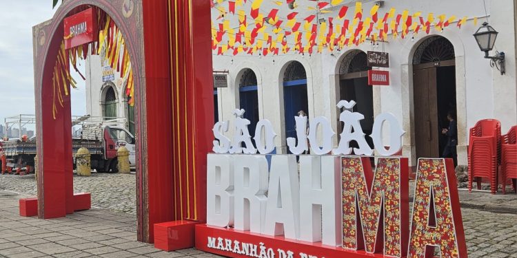 Brahma celebra a cultura maranhense e leva a tradição do Boi de Maracanã ao Bar do Porto durante o São João da Brahmosidade Brahma celebra a cultura maranhense e leva a tradição do Boi de Maracanã ao Bar do Porto durante o São João da Brahmosidade