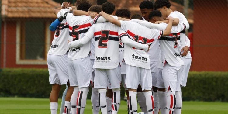 São Paulo F.C. – Sub-17 é superado pelo Athletico-PR pelo Brasileiro São Paulo F.C. – Sub-17 é superado pelo Athletico-PR pelo Brasileiro