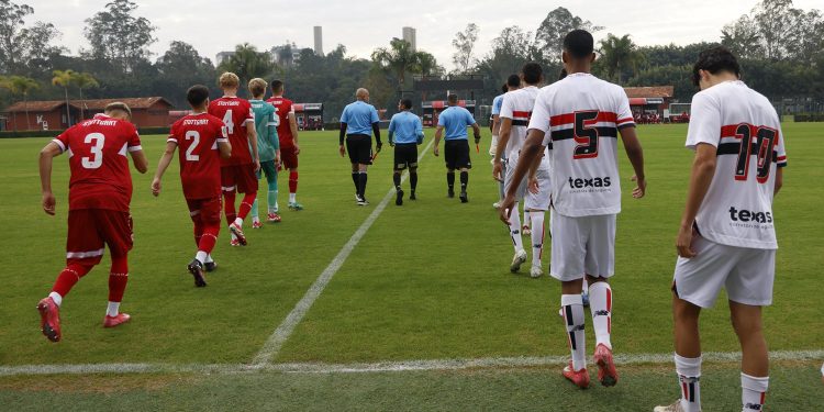 São Paulo F.C. – Em Cotia, Sub-20 encara o Desportivo Brasil pelo Paulista São Paulo F.C. – Em Cotia, Sub-20 encara o Desportivo Brasil pelo Paulista