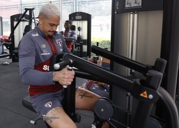 São Paulo F.C. – Elenco se reapresenta no SuperCT após vitória em Caxias do Sul São Paulo F.C. – Elenco se reapresenta no SuperCT após vitória em Caxias do Sul