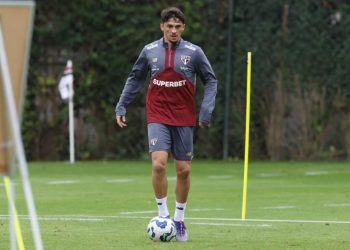 São Paulo F.C. – Elenco abre o dia de atividades em dois períodos no CT da Barra Funda